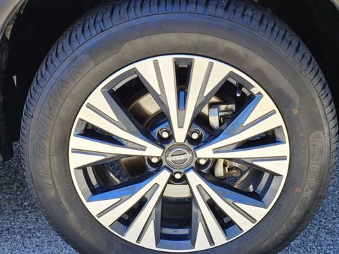 Certified 2023 Nissan Rogue SV AWD/4WD image 10