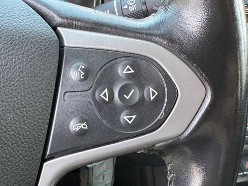 Used 2022 Chevrolet Colorado LT w/ Fleet Safety Package image 27