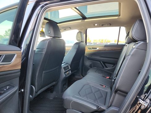 New 2026 Volkswagen Atlas SE image 12