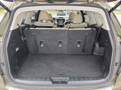 Used 2023 Subaru Ascent Limited image 28
