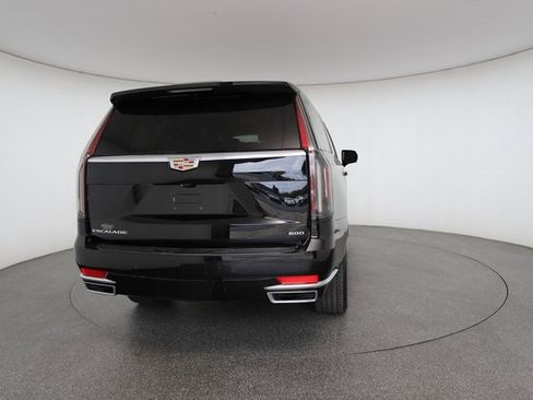 Used 2022 Cadillac Escalade ESV Premium Luxury image 15