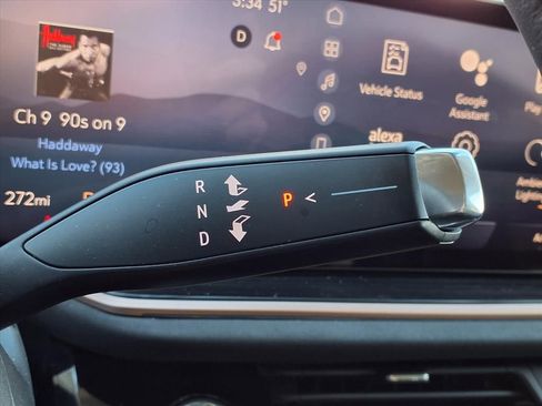 Certified 2025 Buick Envision Sport Touring image 17