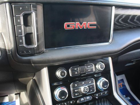 Used 2023 GMC Yukon Denali AWD/4WD image 28