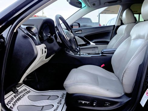 Used 2012 Lexus IS 250 RWD image 28