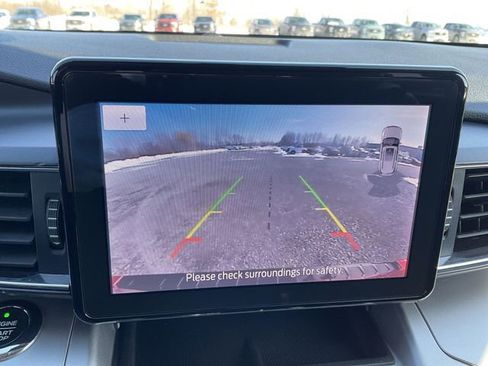 Certified 2021 Ford Explorer XLT w/ Equipment Group 202A image 18