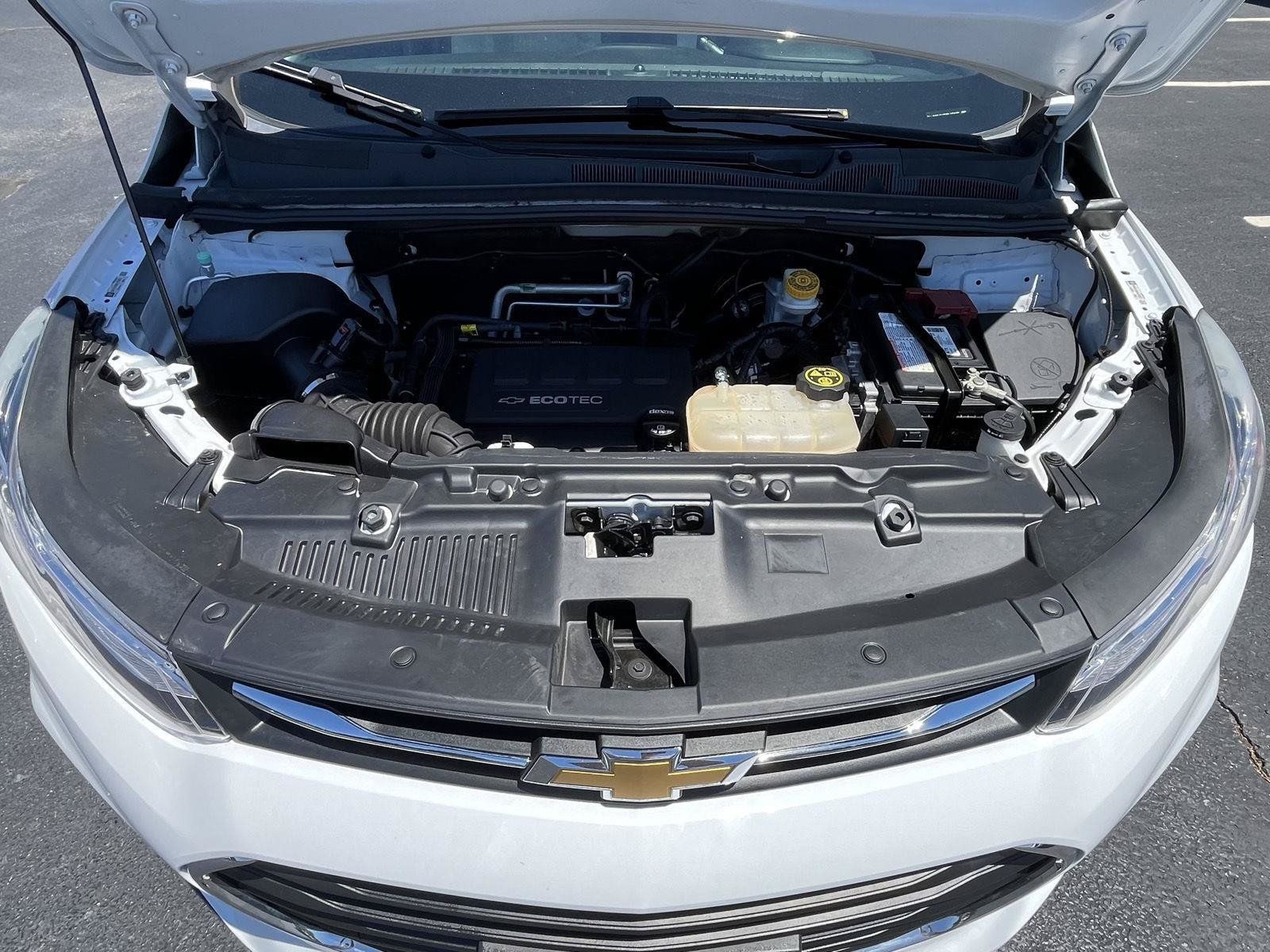 Used 2019 Chevrolet Trax LT w/ Driver Confidence Package FWD image 22