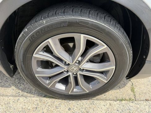 Used 2020 Honda CR-V Touring image 3