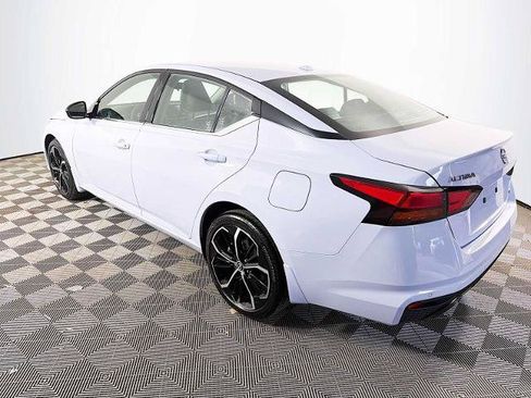Certified 2025 Nissan Altima 2.5 SR AWD/4WD image 6