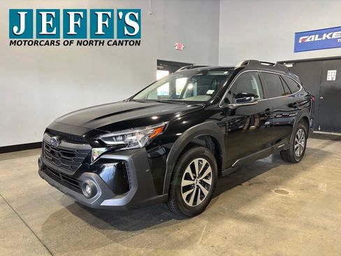 Used 2023 Subaru Outback Premium AWD/4WD image 1