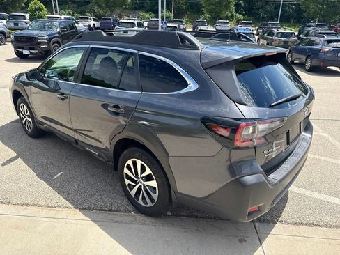 Used 2024 Subaru Outback Premium AWD/4WD image 4