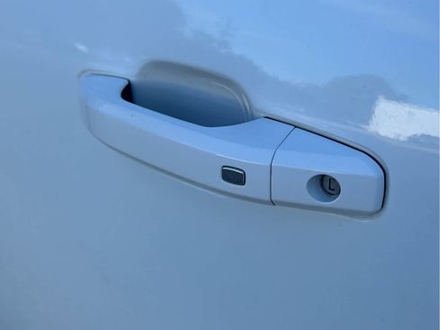 Used 2024 Chevrolet Silverado 2500 LT image 18