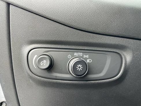 Used 2023 Chevrolet Equinox RS w/ RS Leather Package FWD image 30