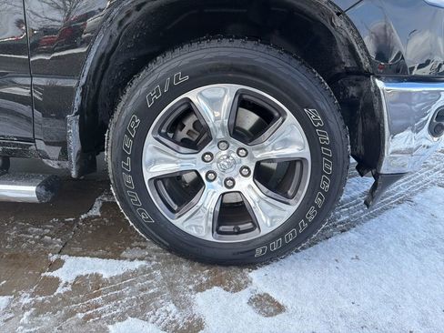 Used 2023 RAM 1500 Laramie AWD/4WD image 12