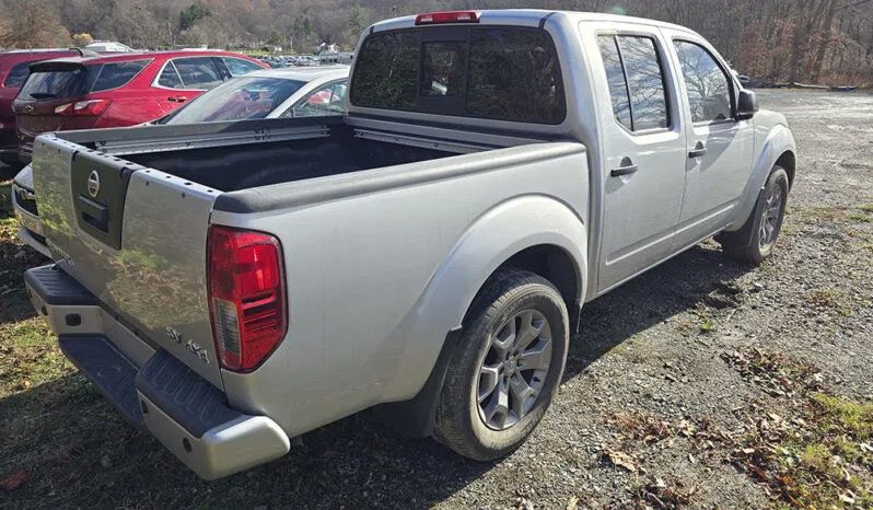 Used 2021 Nissan Frontier SV AWD/4WD image 3