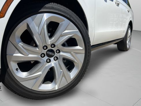 Certified 2025 Lincoln Navigator Reserve AWD/4WD image 33