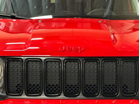 Used 2022 Jeep Renegade Latitude image 46