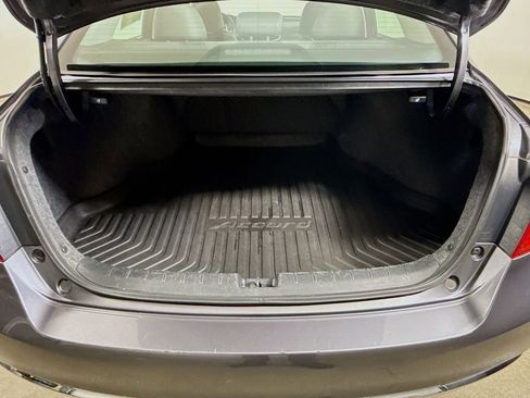 Used 2017 Honda Accord EX-L image 27