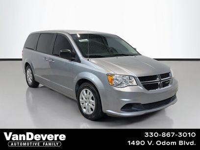 Used 2018 Dodge Grand Caravan SE w/ UConnect Hands-Free Group
