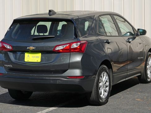 Used 2020 Chevrolet Equinox LS FWD image 44