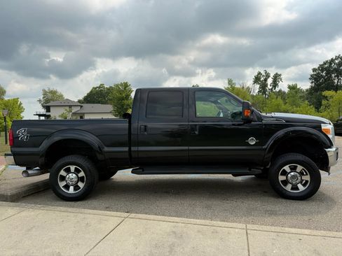 Used 2015 Ford F250 Lariat w/ Lariat Ultimate Package AWD/4WD image 4