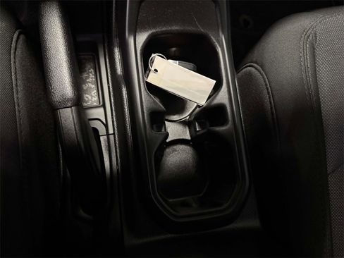 Used 2021 Jeep Wrangler Unlimited Sport image 26
