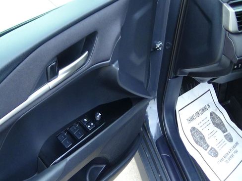 Used 2025 Toyota Camry LE image 13