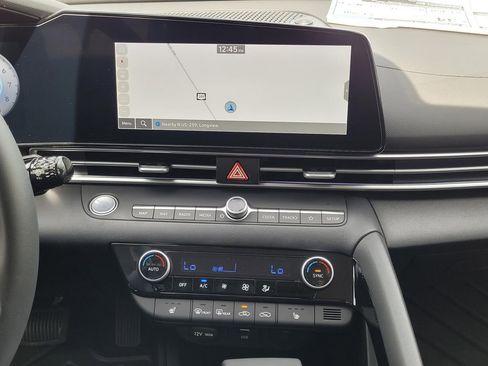 New 2026 Hyundai Elantra Limited FWD image 20