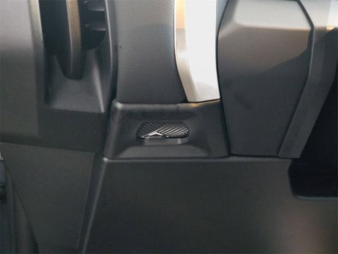 Used 2025 BMW X3 xDrive30i w/ Convenience Package image 27