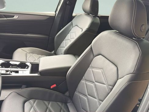 New 2026 Volkswagen Atlas Cross Sport SE AWD/4WD image 25
