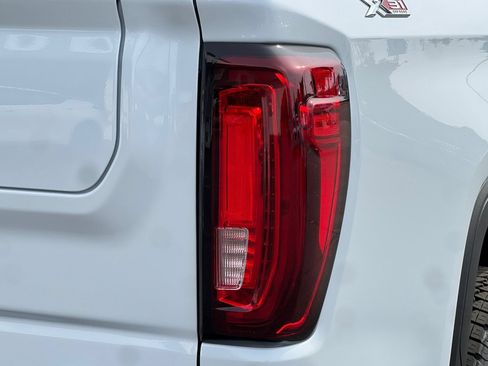 New 2026 GMC Sierra 1500 SLT w/ SLT Premium Plus Package AWD/4WD image 22