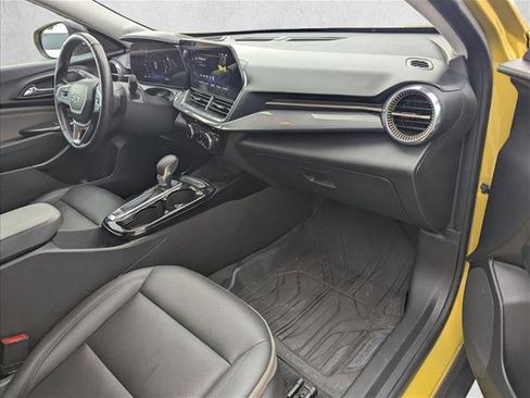 Certified 2024 Chevrolet Trax ACTIV w/ Sunroof Package image 19