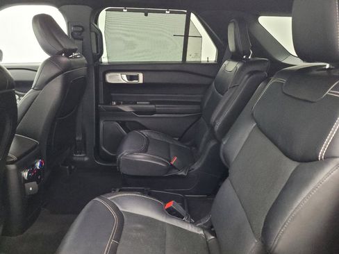 Used 2020 Ford Explorer ST w/ ST Street Pack AWD/4WD image 18