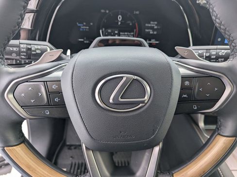Certified 2025 Lexus RX 350 w/ Luxury Package image 15
