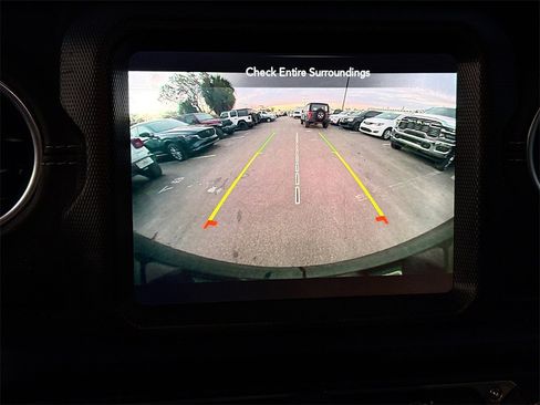 Used 2021 Jeep Wrangler Unlimited Sahara image 15