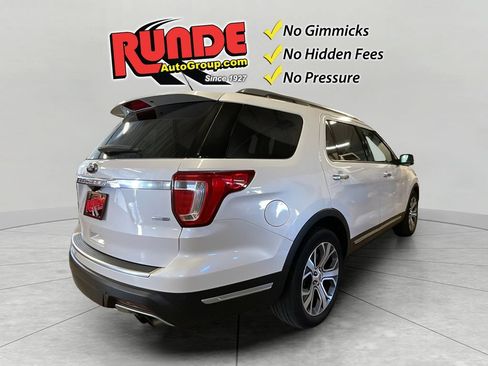 Used 2018 Ford Explorer Platinum AWD/4WD image 6