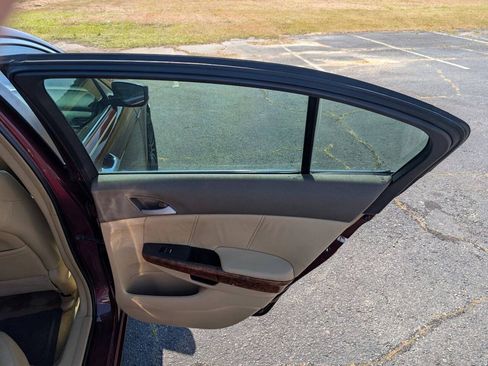 Used 2009 Honda Accord EX-L image 14
