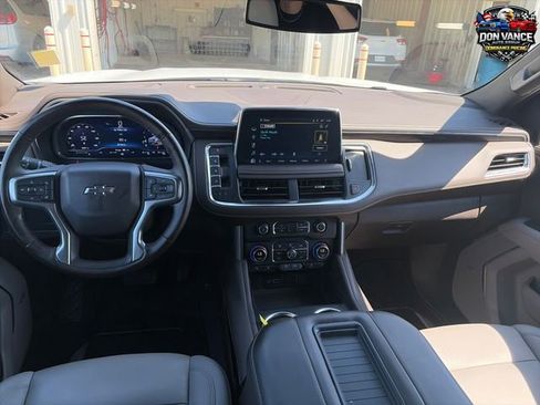 Used 2024 Chevrolet Tahoe Z71 w/ Luxury Package AWD/4WD image 12