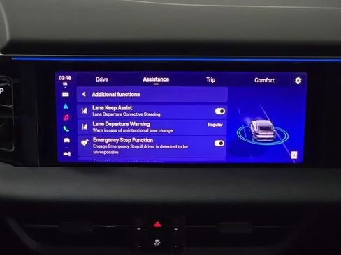 Certified 2025 Porsche Macan Electric image 21