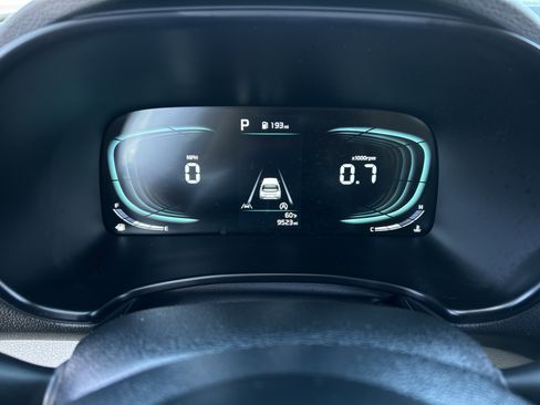 Used 2025 Kia Soul LX image 29