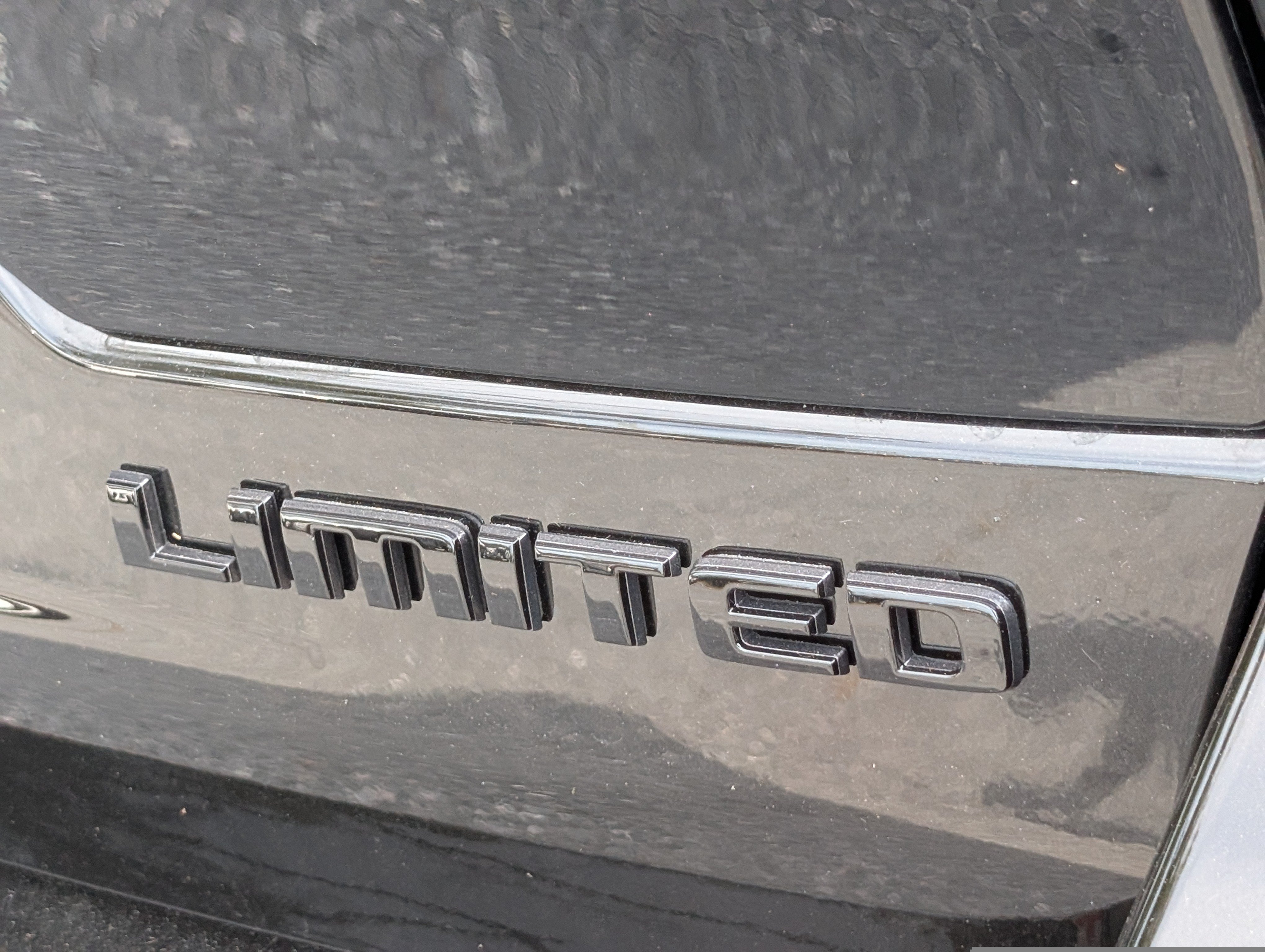 New 2025 Jeep Grand Cherokee Limited w/ Black Appearance Package AWD/4WD image 8