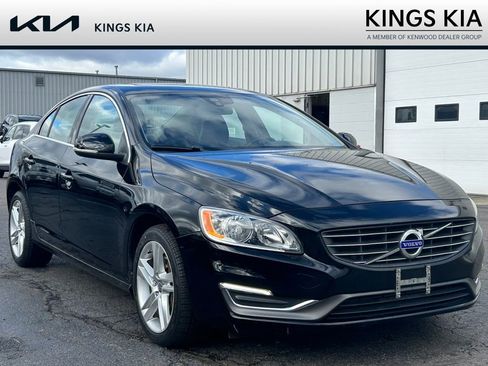 Used 2015 Volvo S60 T5 Premier image 1