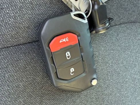 New 2025 Jeep Wrangler Unlimited Rubicon image 29