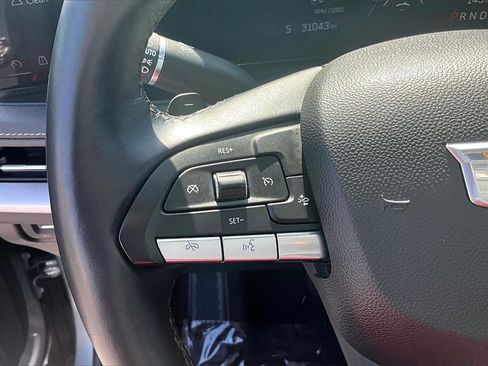 Certified 2025 Cadillac XT4 Premium Luxury image 11