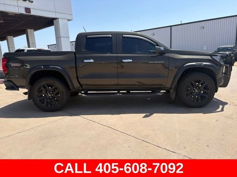 Used 2025 Chevrolet Colorado Trail Boss AWD/4WD image 2