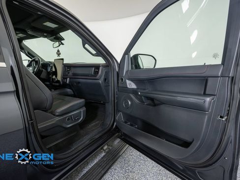 Used 2024 Ford Expedition Limited AWD/4WD image 41