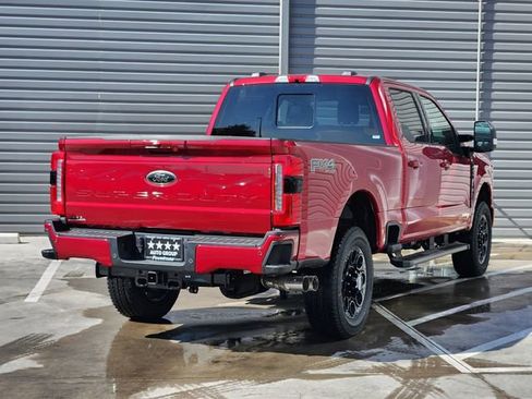 New 2026 Ford F250 Lariat w/ Black Appearance Package image 4