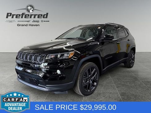 Used 2026 Jeep Compass Limited AWD/4WD image 2