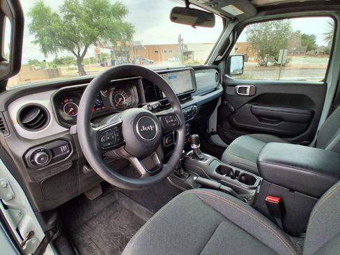 Used 2024 Jeep Wrangler Sport AWD/4WD image 15