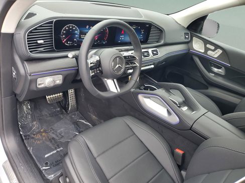 Used 2026 Mercedes-Benz GLS 450 4MATIC image 27
