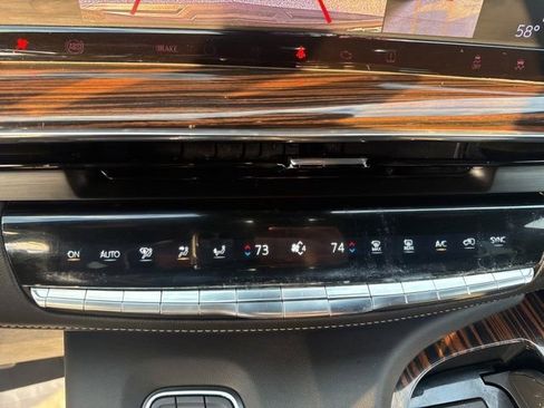 Used 2023 Cadillac Escalade Premium Luxury w/ Performance Package image 10